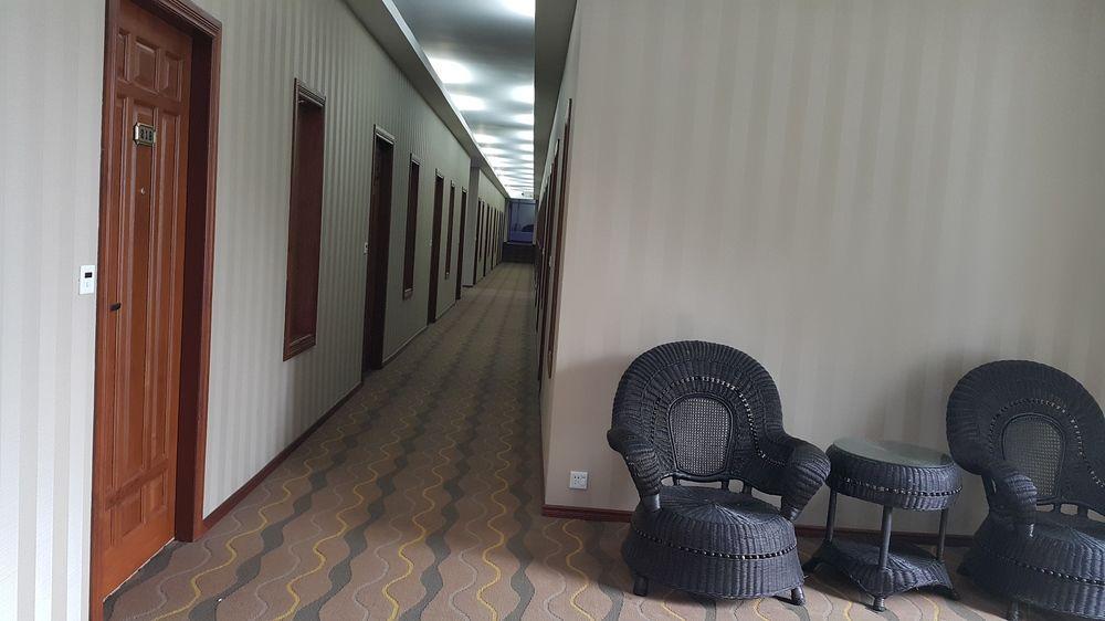 Sky Man Hotel Gyogon Buitenkant foto