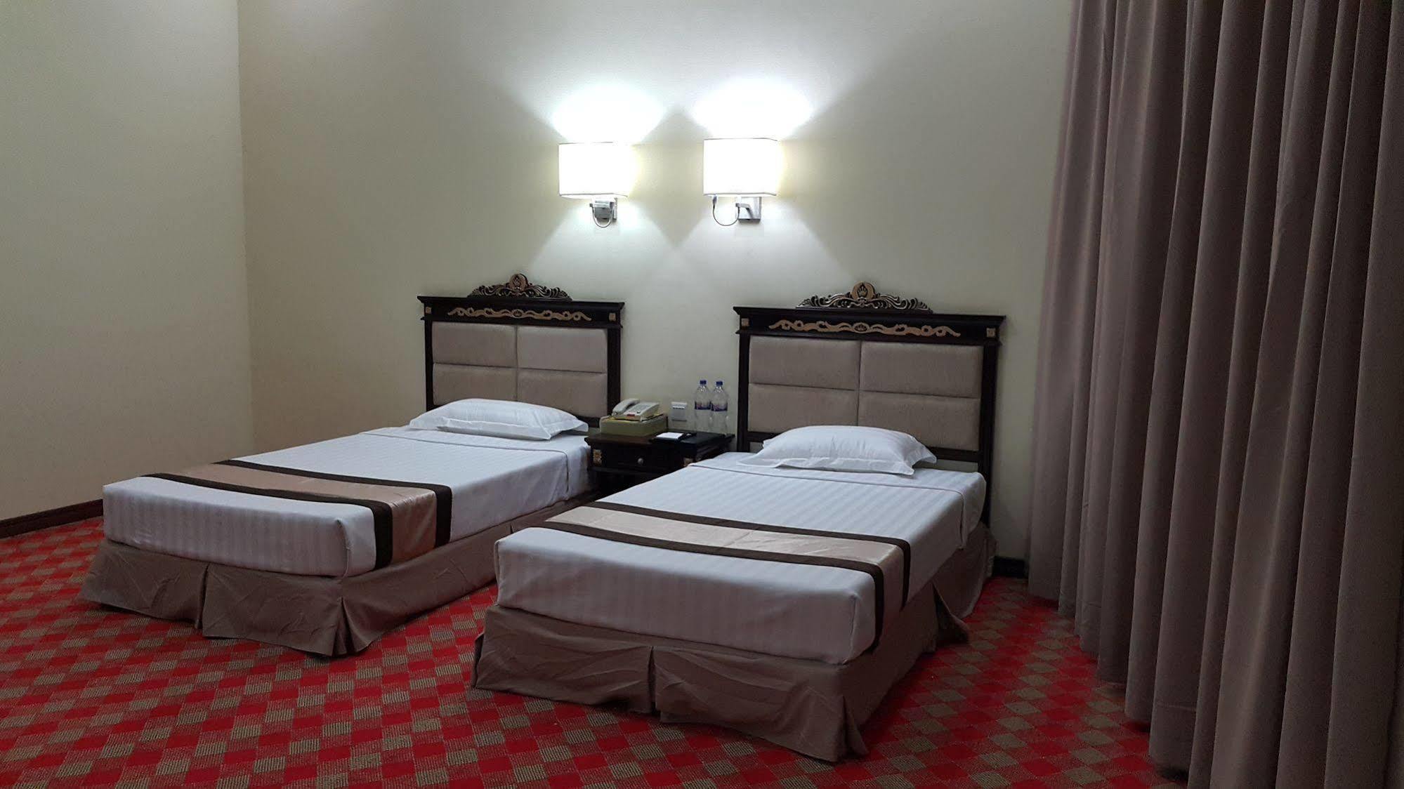 Sky Man Hotel Gyogon Buitenkant foto